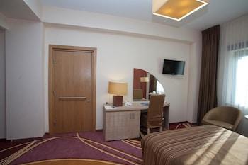 Mari Vila Hotel Boekarest Buitenkant foto